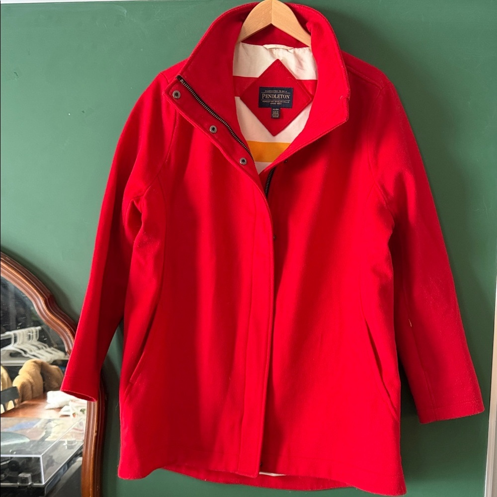 Pendleton Womens XL Vibrant Red Water Resistant Wool Jacket Classic Iconic Style